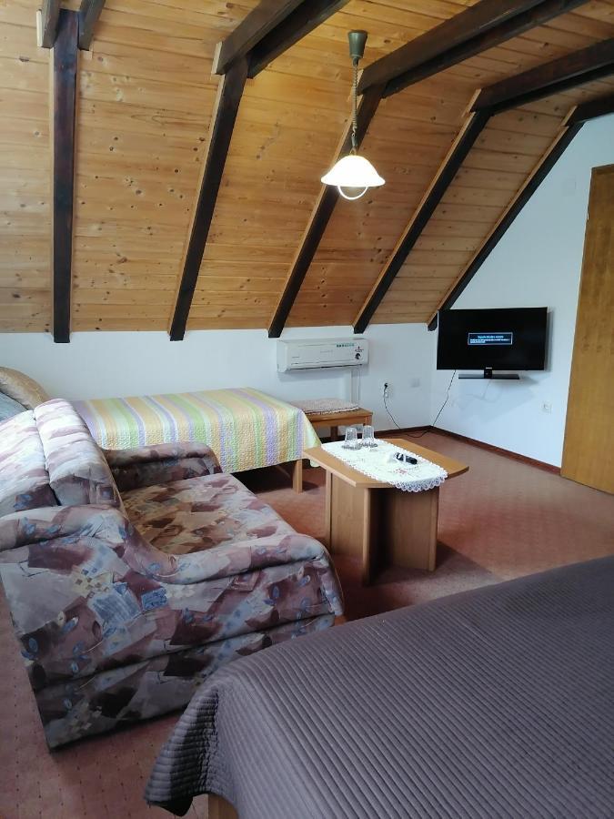 House Jezerka Otel Jezerce Dış mekan fotoğraf